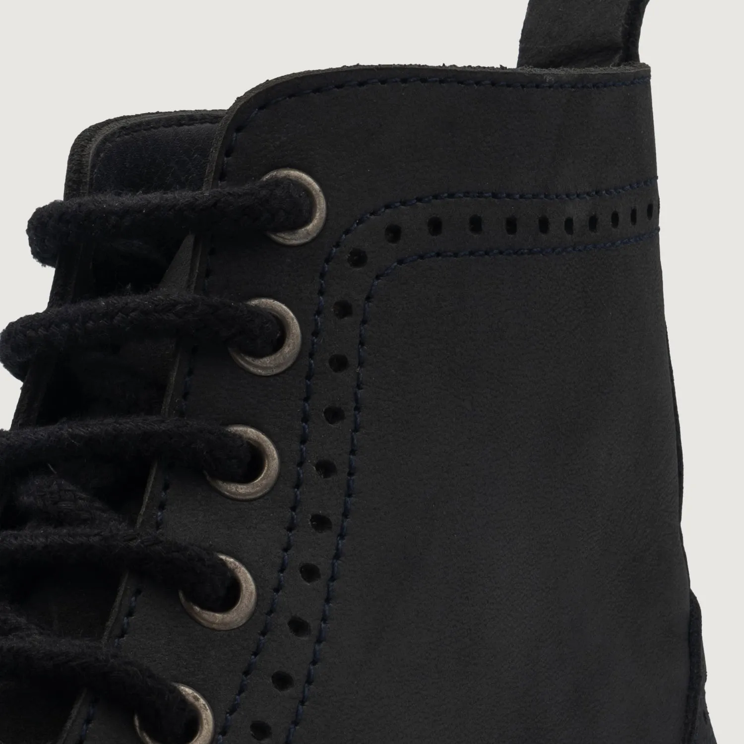 Duster Brogues Derby Black Nubuck Leather Boots