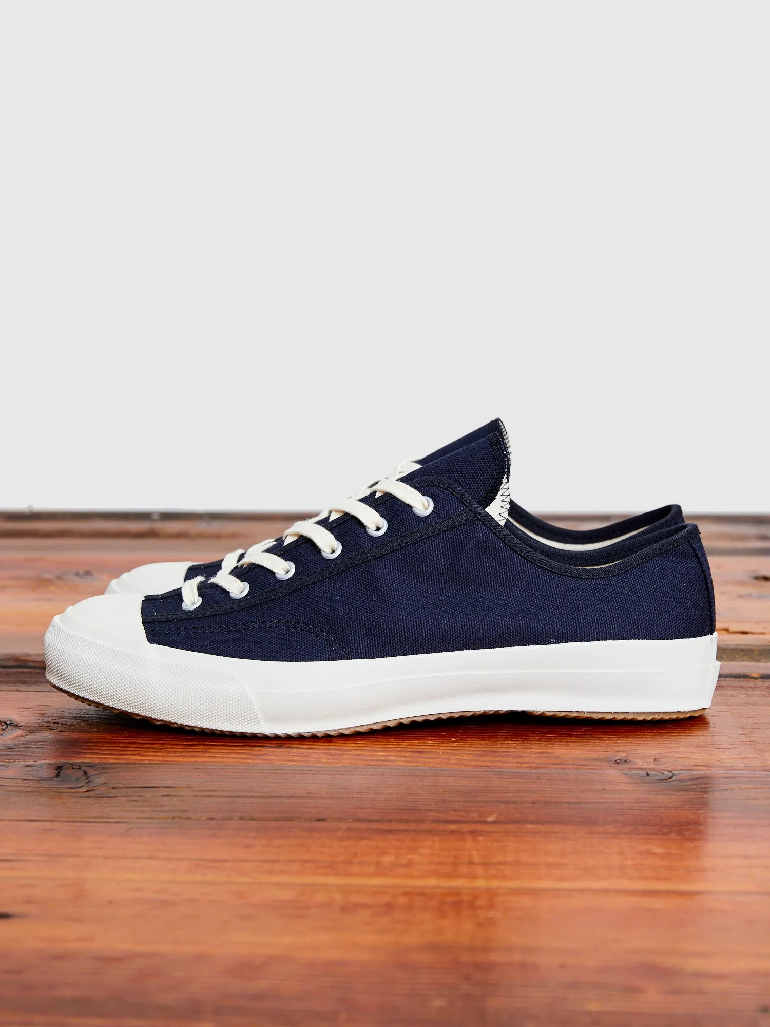 Gym Classic Sneaker in Dark Navy