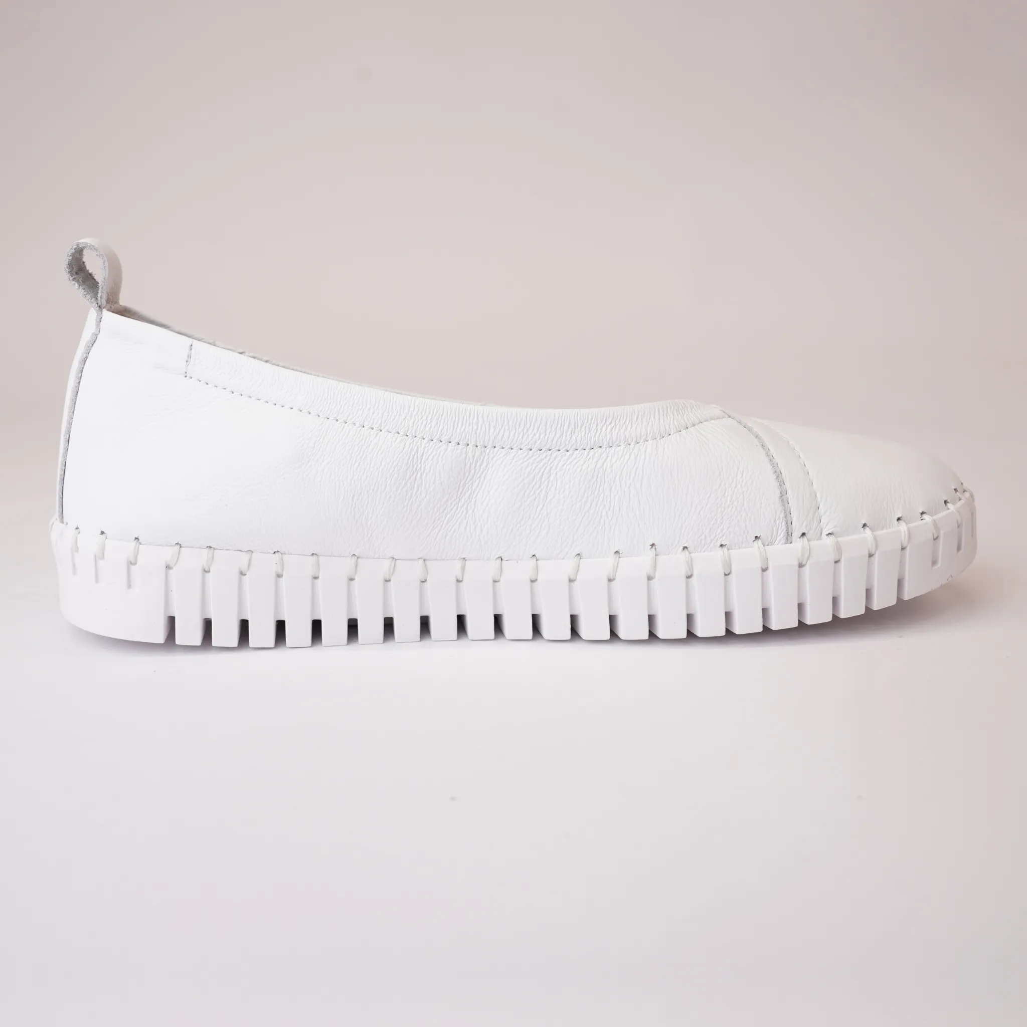 Heaton White Ballet Flats