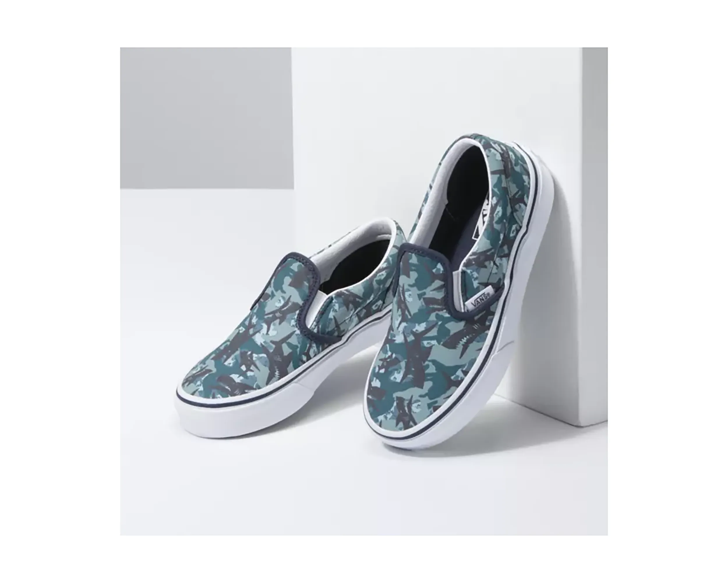 Kid`s Classic Slip-On (Animal Camo)