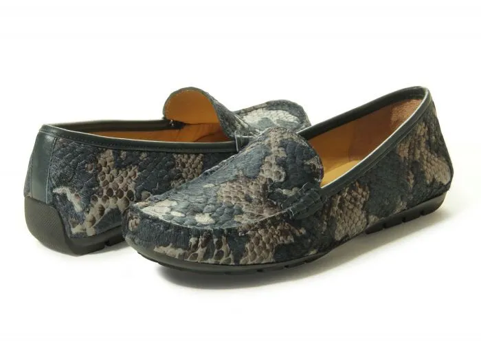 Vaneli Albion Loafer Women's