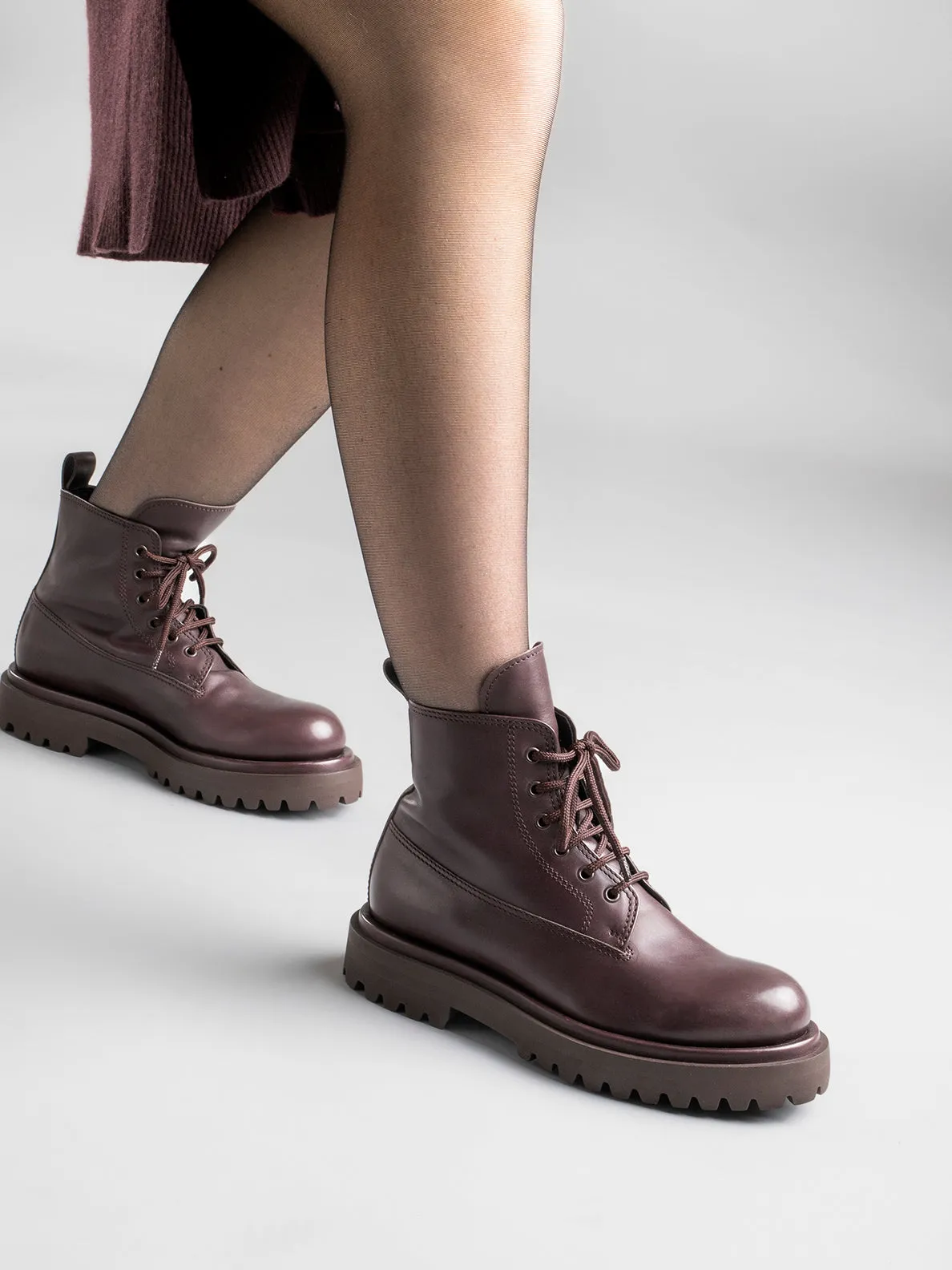 WISAL 021 - Burgundy Leather Ankle Boots