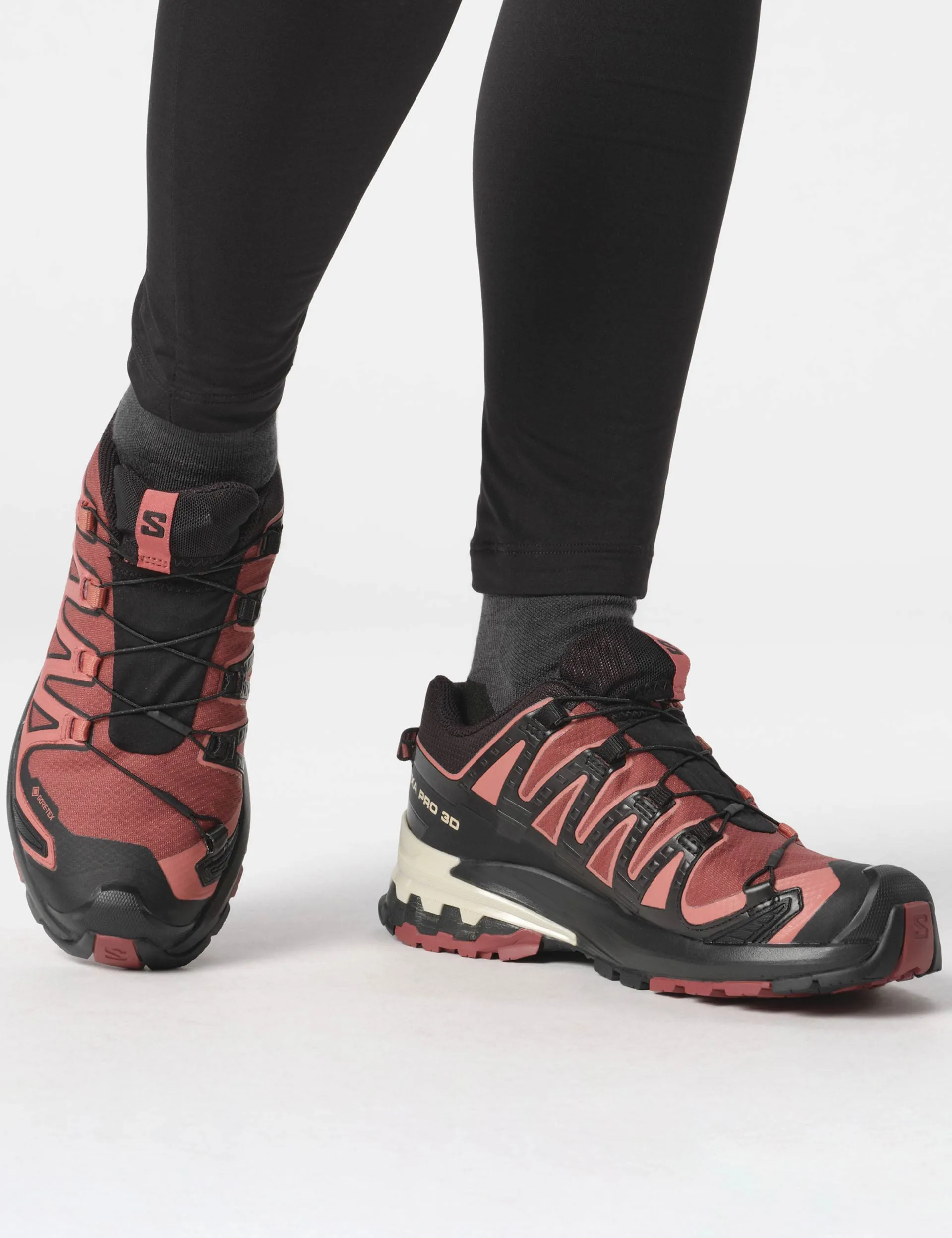 XA Pro 3D V9 Gore-Tex - Cow Hide/Black/Faded Rose